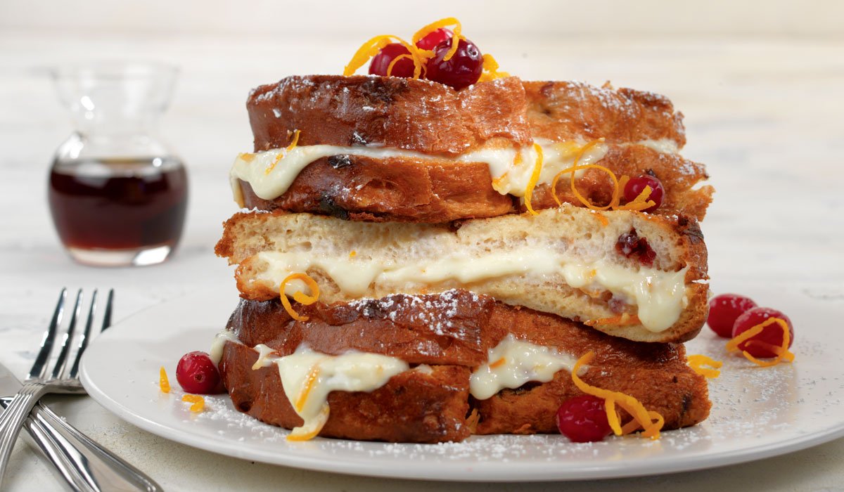 We’re all in on the sweet stuff, especially when balanced with the tartness of #cranberries and #orange zest in the amazing #FrenchToast seen at right. 

#Recipe: ow.ly/tK9b50vxEhe