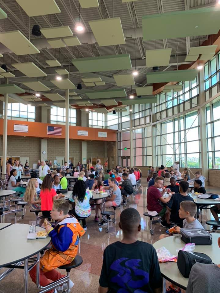 OPS_Davis's tweet photo. #firstdayof2019 #sixthgrade #classof2026 #goaviators https://t.co/um9PpaqSE1