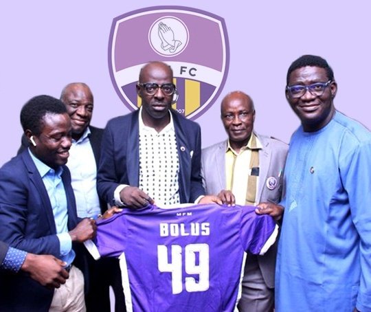 #NPFL UPDATE:

@MFMFC_Lagos have unveiled Tony Bolus as the Church Club new Head Coach following the departure of Fidelis Ilechukwu to Heartland FC.

Bolus, former assistant coach at Rangers league title winning team. His Church Team won last year's Dr DK Olukoya Cup in Lagos.