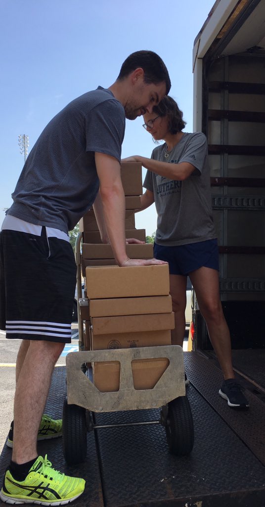 YvetteCrick's tweet photo. SAS putting in the work today to be ready for our student athletes to start the semester. Books are here!! #brokeasweat #booksgalore #conehallisthenewbookstore https://t.co/5Yn3yCrrg9