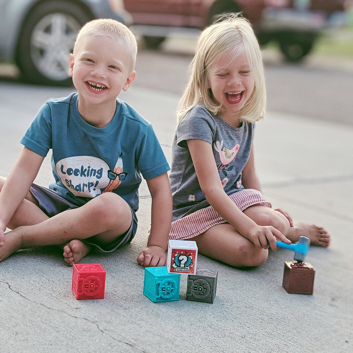 baerfam's tweet photo. The kids thought it was pretty fun to smash open these surprise safes! The look on their faces are priceless 😍
.
.
You can find Ryan's World - Smashin' Surprise Safes at @walmart 
#ad #ryansworld #walmart #socialspotters #kidsofinstagram #newtoys #kidtoys https://t.co/Ok21niV581