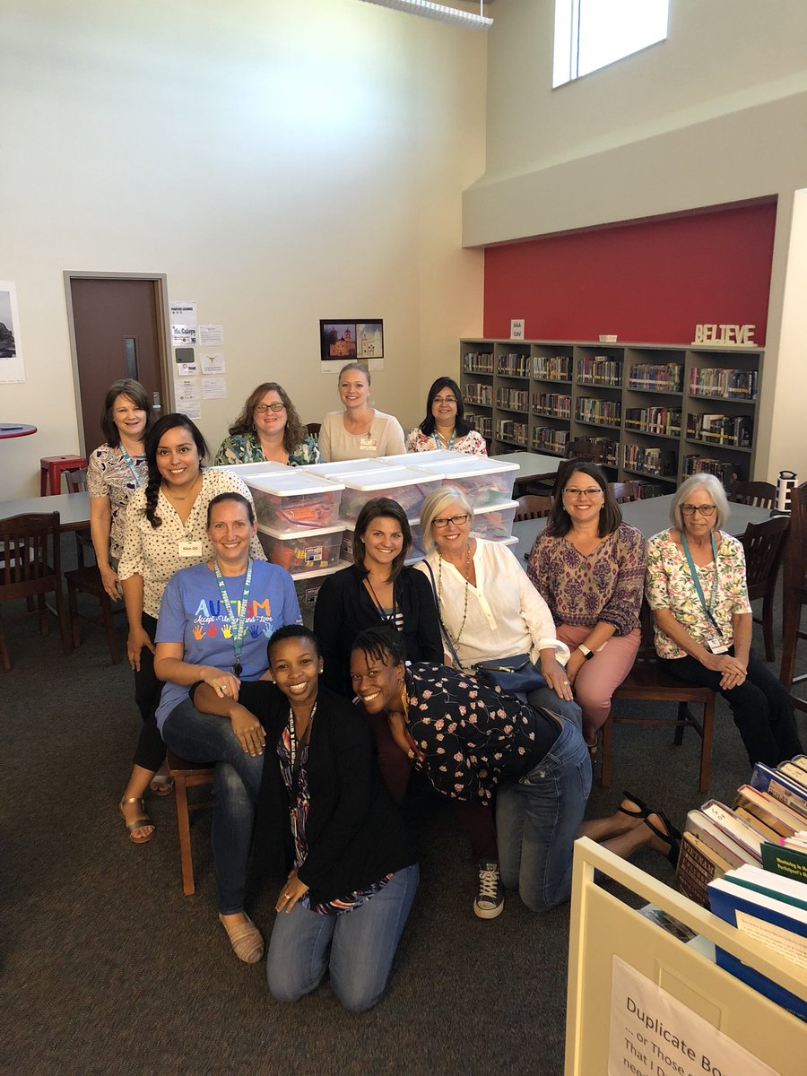 KISD Occupational Therapists introducing EC Fine Motor Tool Kits!! #KISDBestdayever #KISDMagicalMoments #KISDTeamSpEdP2P <a href="/leza_davis/">Leza Davis</a> <a href="/nancyamesotr/">Nancy Ames, OTR</a>