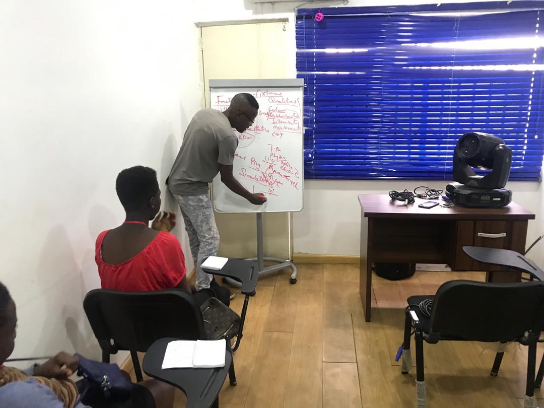 WB_sickah's tweet photo. This is Awesome #CAP2019Live sessions are still in progess, for Lighting and Mixing design.
Kudos to @AudioGirlAfrica https://t.co/mxoZ8pw2Zf