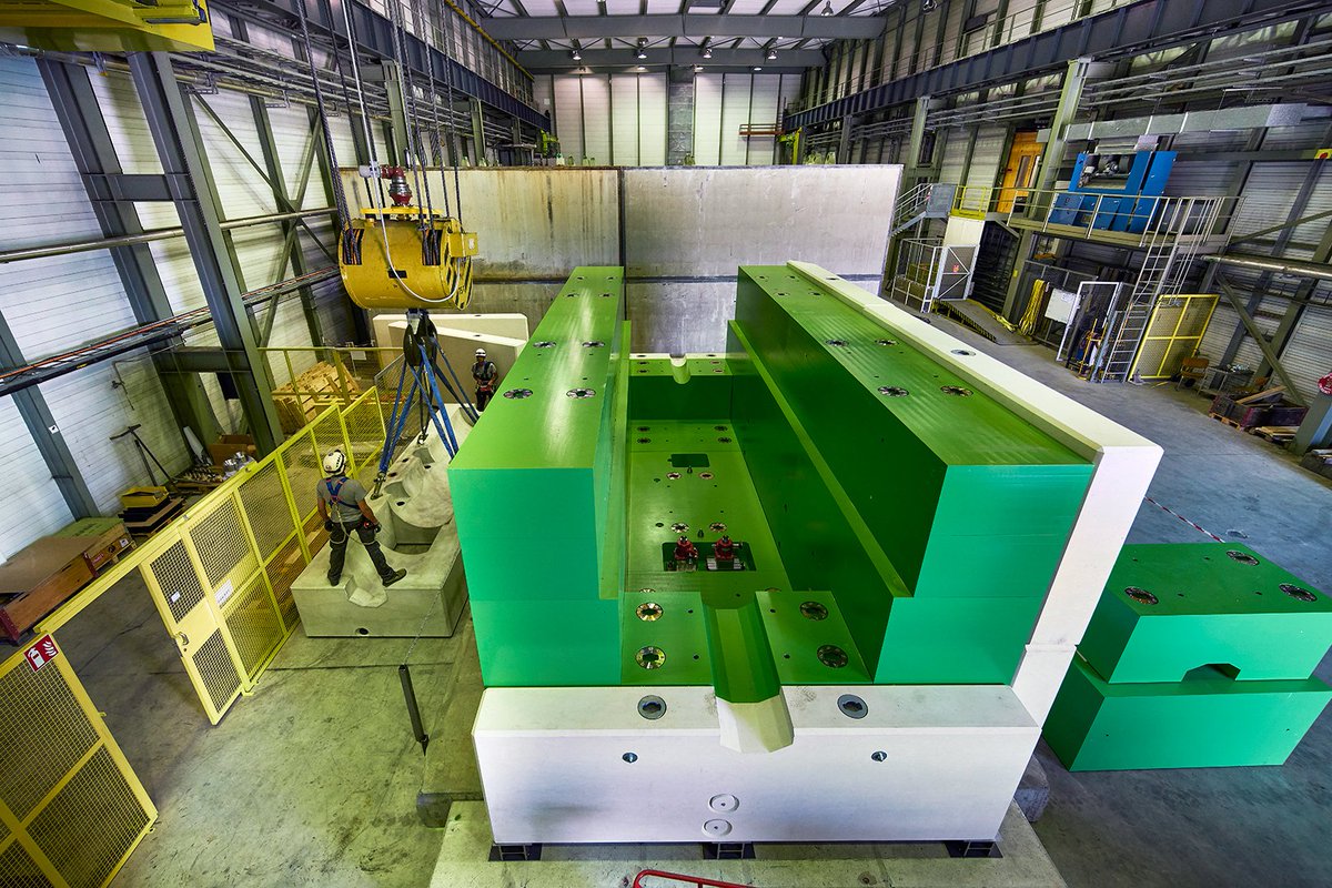 MDCPrecision's tweet photo. Super Proton Synchrotron to receive a new beam dump https://t.co/KZFcxPEBTv #CERN #LS2 #Synchrotron #SPS #BeamDump #Beamline #ParticlePhysics #HighEnergyPhysics #LHC #Engineering #mdcvacuum #vacuumChamber #Ultrahighvacuum #CivilEngineering #Physics #ParticleAccelerator #Science https://t.co/LKx8ip3TSN