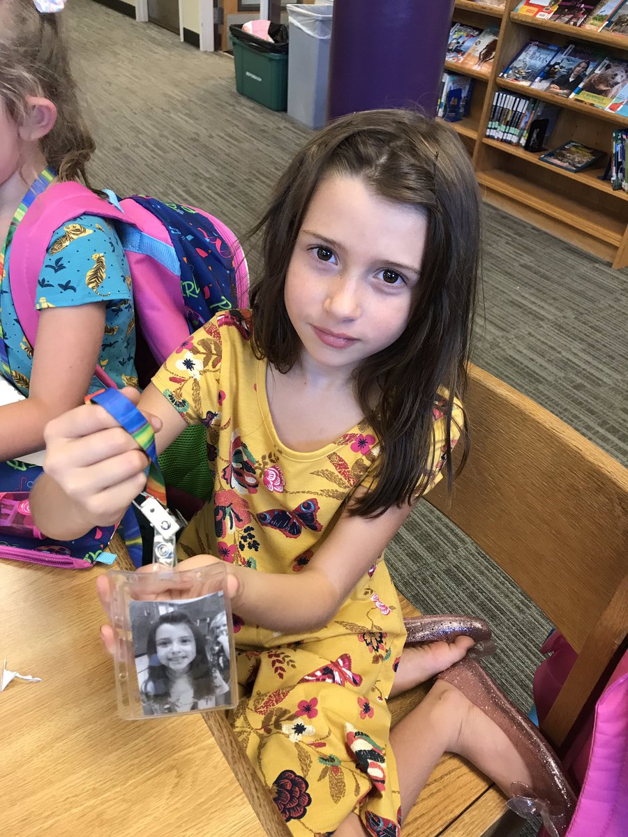 VanRaden's tweet photo. On their first day back the kids loved making their own #ISD school badges #kidssafari #isdstrong https://t.co/qemYcqRzZ0