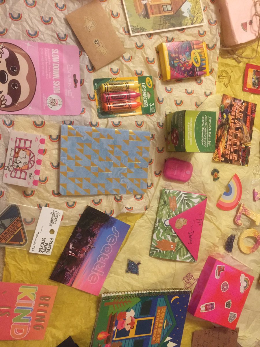 FloeticFlo's tweet photo. Holy guacamole, guys! I just got the best camp package from @DebtheArtNerd!! #iggle #iggleswap #iggppcamp @geekgirlpenpals @IGGPPCamp @iggleswaps https://t.co/O8Hkm3e3o1