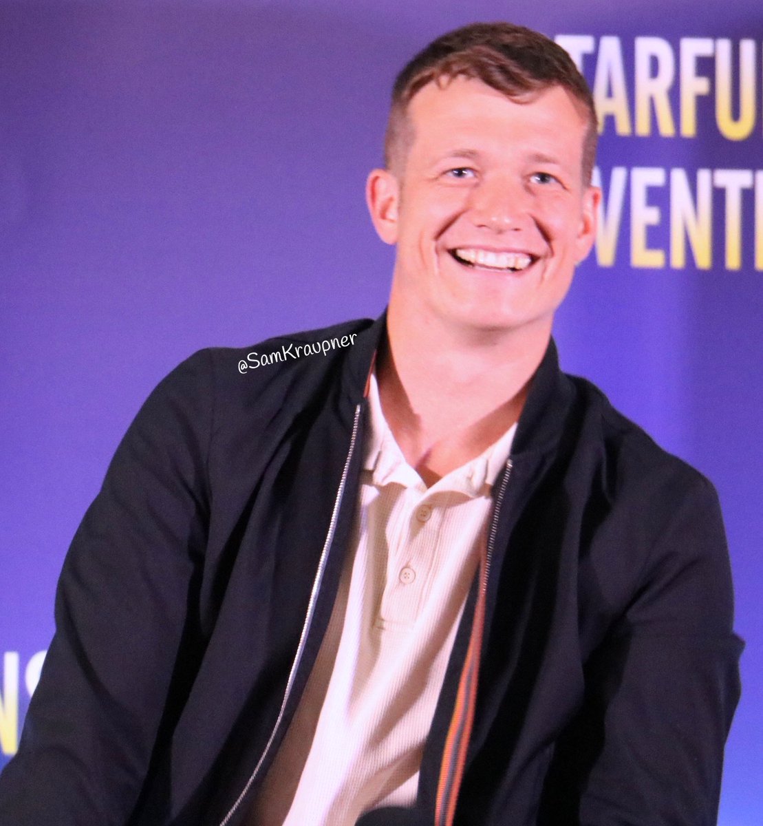 SamKraupner's tweet photo. So great to see #EdSpeleers this past weekend at the @starfuryevents #Highlanders4. He is
such a nice guy itβs hard to remember his character is so cruel. Here are a few pictures I took of him this weekend. #StephenBonnet #Outlander https://t.co/nUFA1pTZ3V
