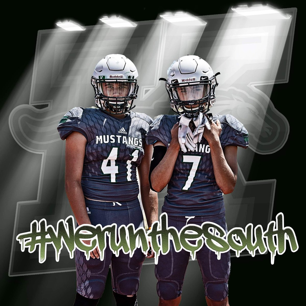 Jescano361's tweet photo. Football season is here!  #KINGdom https://t.co/FJB8GLti9F