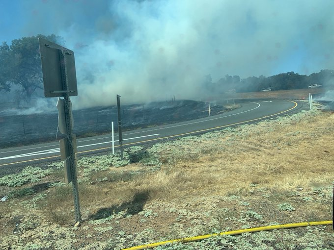 CAL_FIRE's tweet photo. New Incident: #GreenstoneFire off of Greenstone Road and Buck Mountain Road in El Dorado County is 20 acres and 15% contained. https://t.co/XwpT89aIJM