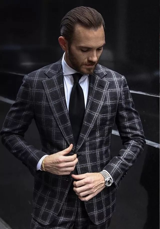 HDClothiers's tweet photo. Luxury Dormeuil windowpane fabrics make you feel like a king for #WednesdayWindowpanes. https://t.co/wJPSbiKv3s