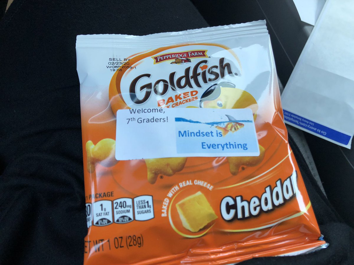 MrsPugmire's tweet photo. Delivering shark treats to my new 7th graders! #shorelinejrhigh #🦈teacher shark time! #davisschools #iteachindavis #scienceteacher #sharktime #sel #studyskills #selfcare #awareness #growthmindset https://t.co/FEUtBoUuxy