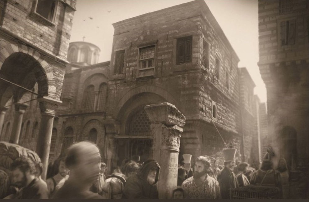 Purpura57912934's tweet photo. Constantinople in 1453, photographs from the stroll through the City. Work by French artist Antoine Helbert. https://t.co/XkVX0GTqgt