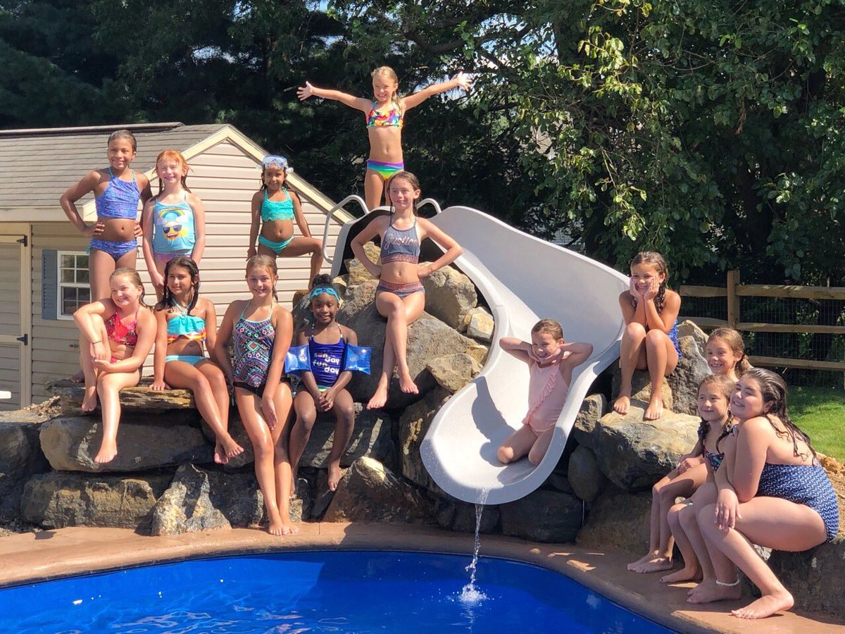 When their bond is Strong, Amazing things can happen! #Skittles spent time team-building this weekend with a #PoolParty! #ValleyElite #SmallButMighty