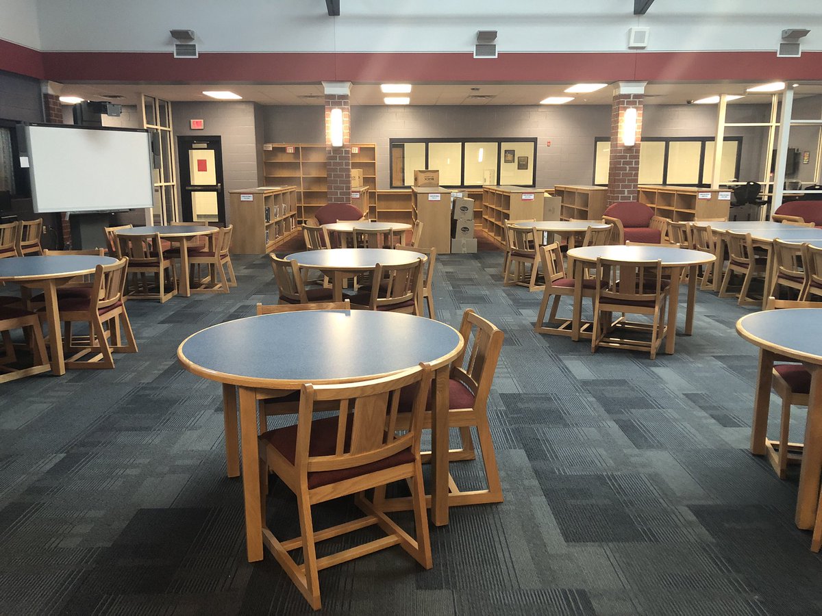 YourbcsL's tweet photo. Happy to get back into the SMHS LMC! Year # 20! https://t.co/85lyNxOTVX