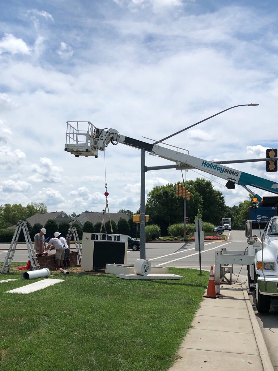 BFellows_DRHS's tweet photo. Progress update from this afternoon on the marquee transformation. #GoWildcats #DeepRunPride https://t.co/0P5I5k0Jdw