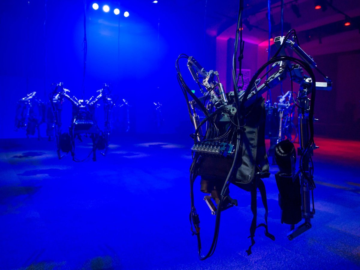 ExoskeletonN's tweet photo. Silicon Valley's Gray Area Festival in July of 2019 had dancers wear exoskeletons, showing the next evolution in dance... https://t.co/bV2KDAWJv1 click for more videos/photos/and article

***Be sure to follow us for updates***
https://t.co/ckRv3tdxFH https://t.co/DAcDHn4fum