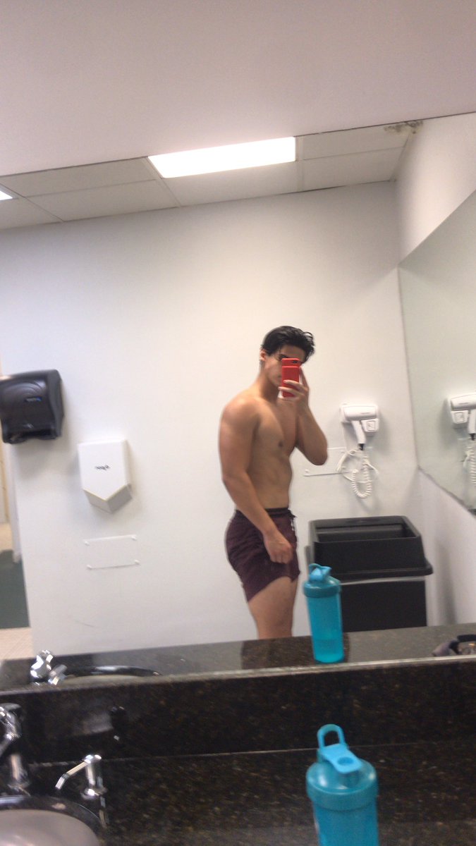 peterpera_'s tweet photo. got stood up twice last week but who cares I love myself and you should too https://t.co/nvm11zrN81