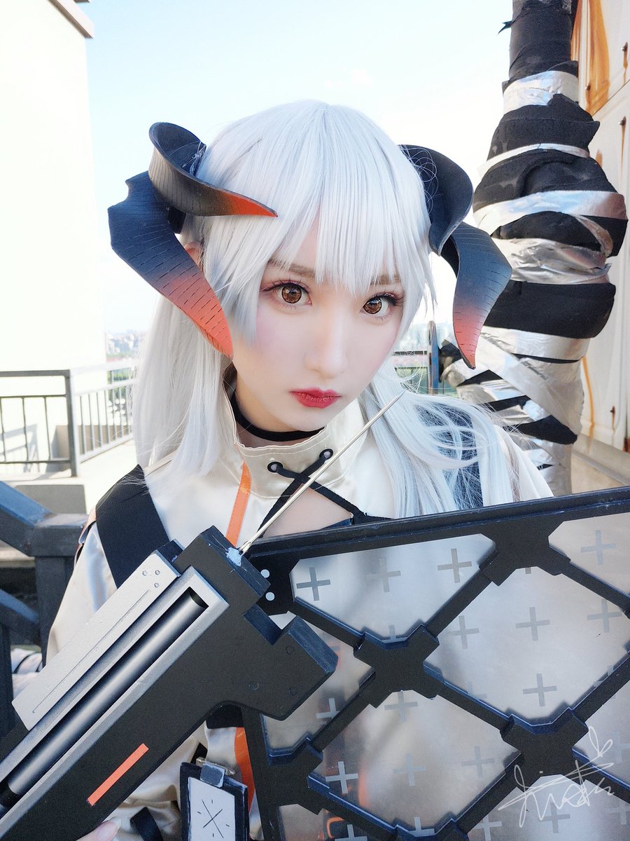 UUyouuoy's tweet photo. 明日方舟-塞雷娅 https://t.co/pp4gSVdonj