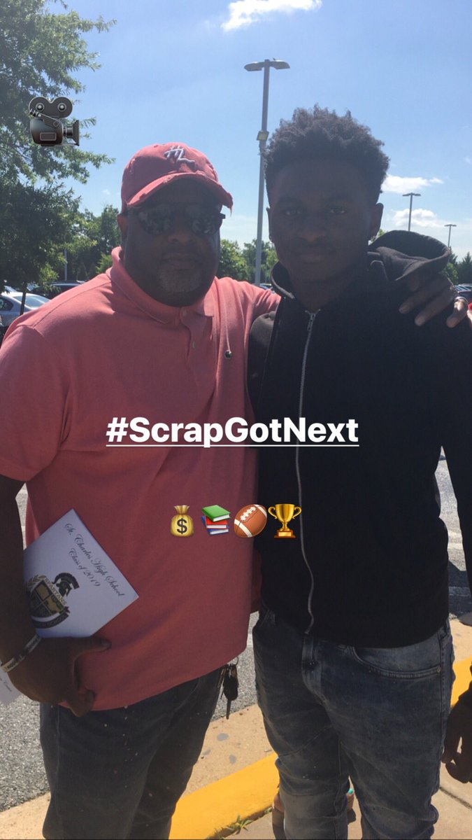KoKoBagginz's tweet photo. Wishing my nephew Scrap a great productive season this football year as he finishes his last year of high school at @StCharlesHS. Play BIG, Scrap. #BlountBoy #ScrapGotNext #GoSpartans 📚 🏈 🏆  @ogscrappy https://t.co/YdJvDof1NK