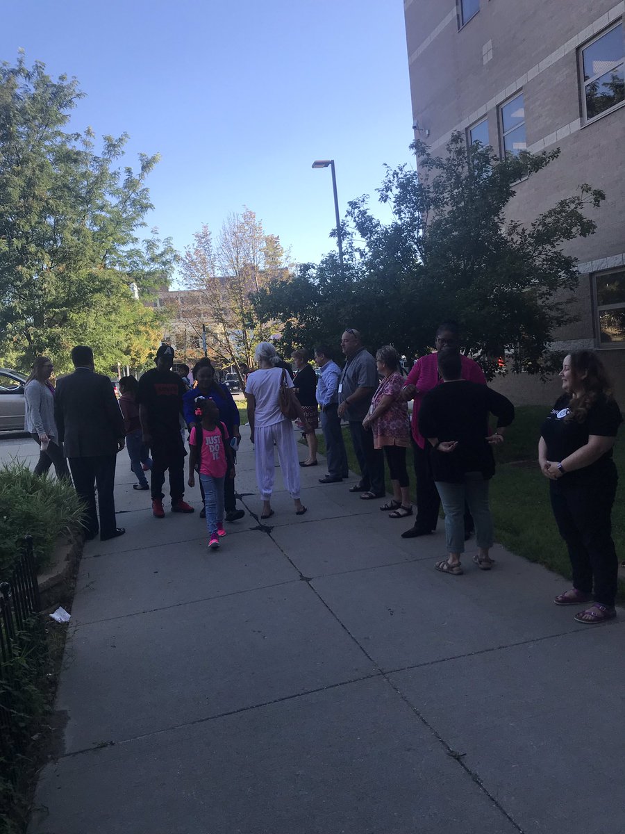 KathyTaylor613's tweet photo. A big shout out to our awesome community partners who welcomed our Super Star students and families back to school!  We are grateful to have such great partnerships @OPS_Liberty! @UrbanAbbeyOmaha @Angela98Reed @CompletelyKIDS1 #OPSback2school #OPSProud https://t.co/xVQ08nC2KT