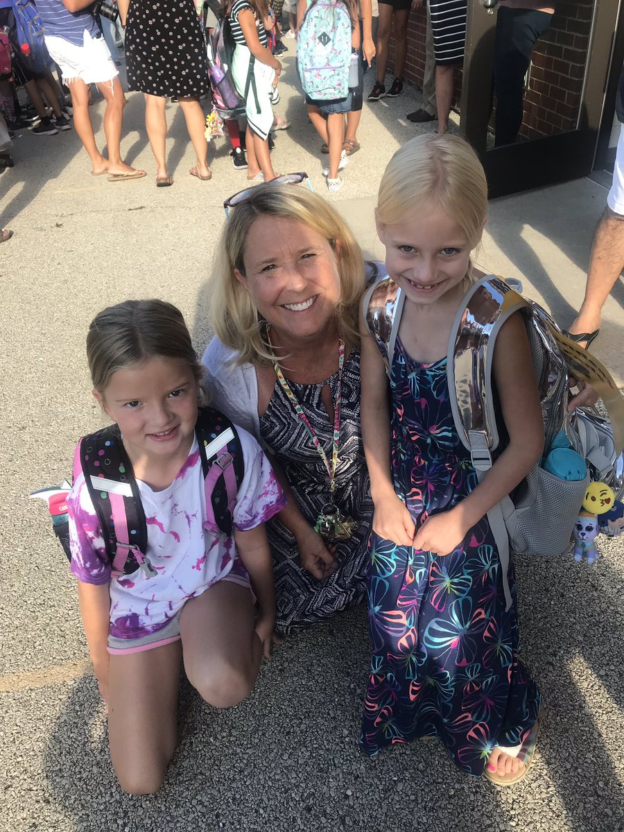 christinapod's tweet photo. First day smiles @Jeffersond205! #ignited205 #d205firstday https://t.co/Q6O7aXvy8E