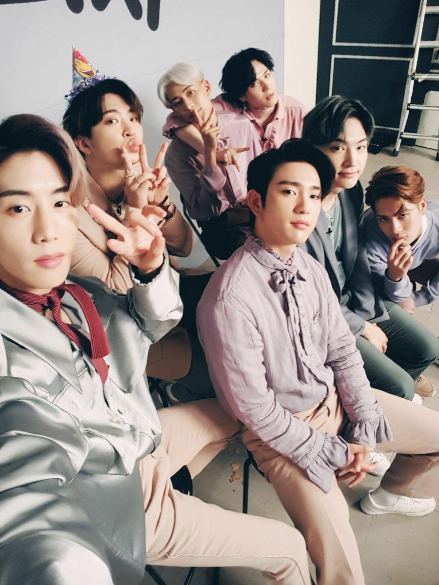 LGaseven's tweet photo. MIRA PINCHE JYP SI LES LLEGA A PASAR ALGO A MIS BEBÉS TODAS LAS AGHASE NOS ENCARGAREMOS DE QUE LAS ACCIONES DE TU EMPRESA BAJEN!!!!

De antemano gracias ❤️ #JYPE_CancelGOT7HKConcerts 
@GOT7Official @jypnation https://t.co/x2rmv71X9A