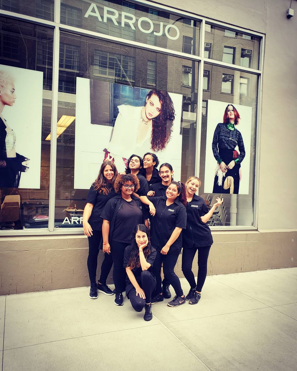ArrojoCosmo's tweet photo. Class 74 half way through week 3. Time flies when you're having fun! 😁 #arrojonyc #arrojocosmo https://t.co/ZbXEpSRuSM