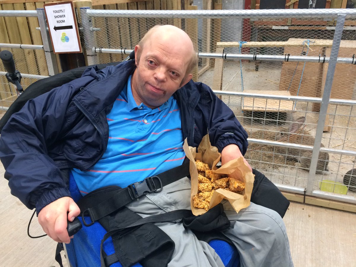 Today we made healthy treats for the animals and had fun feeding them in the rain! #socialfarming #carefarm #animaltherapy #rainydayactivities #positiveconnections #abilitynotdisability