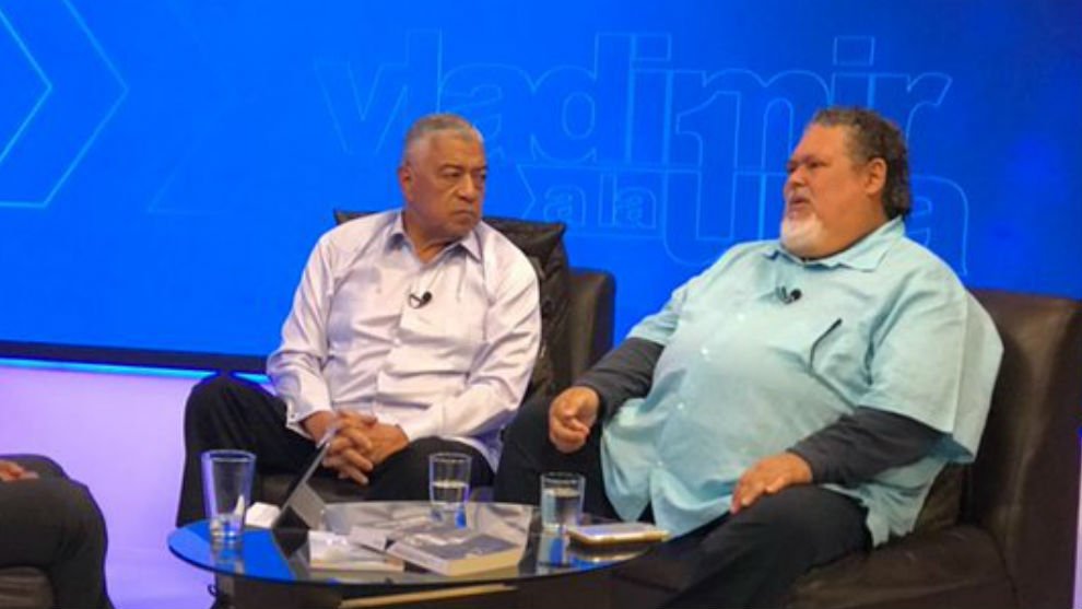 Exclusiva's tweet photo. Imagínate a Juan Barreto cuando se quita esa faja... 
https://t.co/88CoQ1ypq6

Claudio Fermin
.@vladimirala1
Etc