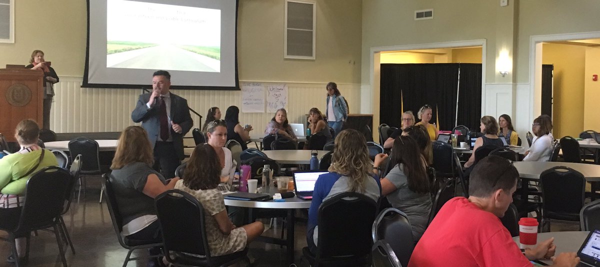 PPSOR_CTE's tweet photo. Thank you to @Super_GGuerrero for confirming our why to @PPSConnect school leaders today! #PPSGVC #1districtPPS #PPSTogether https://t.co/TtGD778czv