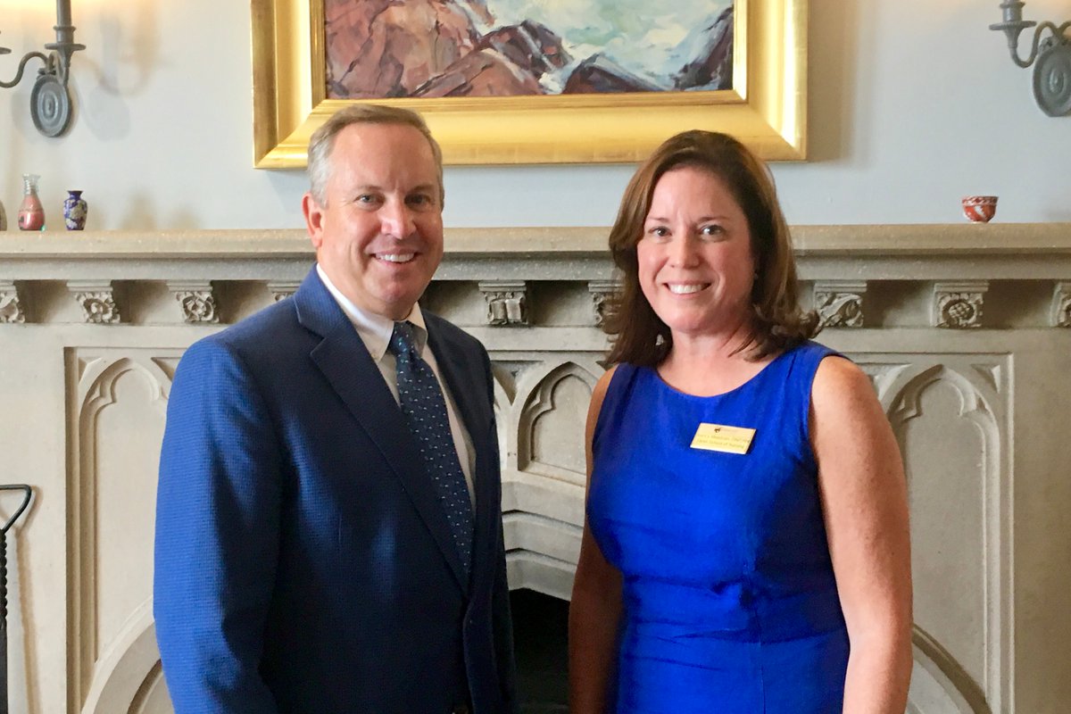 93% NCLEX first-time pass rate for <a href="/EndicottNursing/">EndicottNursing</a> UGs! Among the best in MA. Behind leaders like Dean Meedzan, they are gaining the classroom skills and extensive clinical work for postgrad success:

2018 Report
93% employed
21% continuing ed

#ThisIsEndicott #NurseTwitter