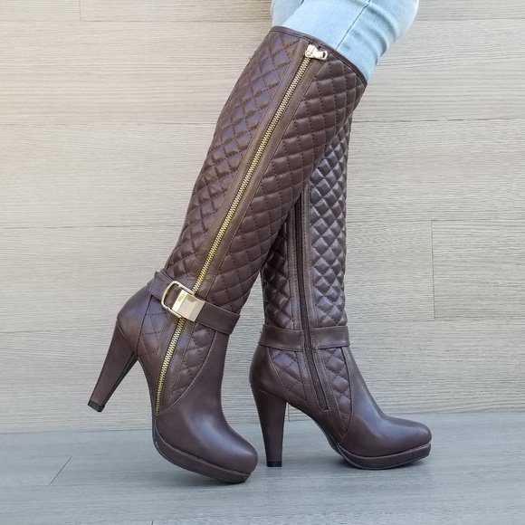 OgreCollectible's tweet photo. So good I had to share! Check out all the items I'm loving on @Poshmarkapp from @hautellie #poshmark #fashion #style #shopmycloset #hauteellie: https://t.co/kwTIbrrGrL https://t.co/QNbZHFAFP8