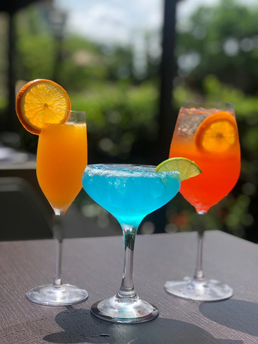LaFontanaDoral's tweet photo. HAPPY HOUR!!! 🎉All drinks half price 🍻🍹 Monday through Friday from 4:00 till 7:00 pm 🕓
.
#lafontanaristorante #doral #doralmiami#miami #doralfood #happpyhour #drink#drinks #italian #italianrestaurant#italianfood #doraldrinks 🍻 https://t.co/YJTnWveerd