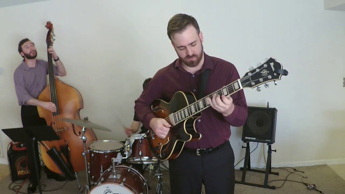 Jazz semi-finalist Ryan Waszmer from Merrit Island, FL #wcguitarfest #JazzGuitar #Jazz #Guitar #GuitaristsofTodayandTomorrow
buff.ly/2H8EHIX