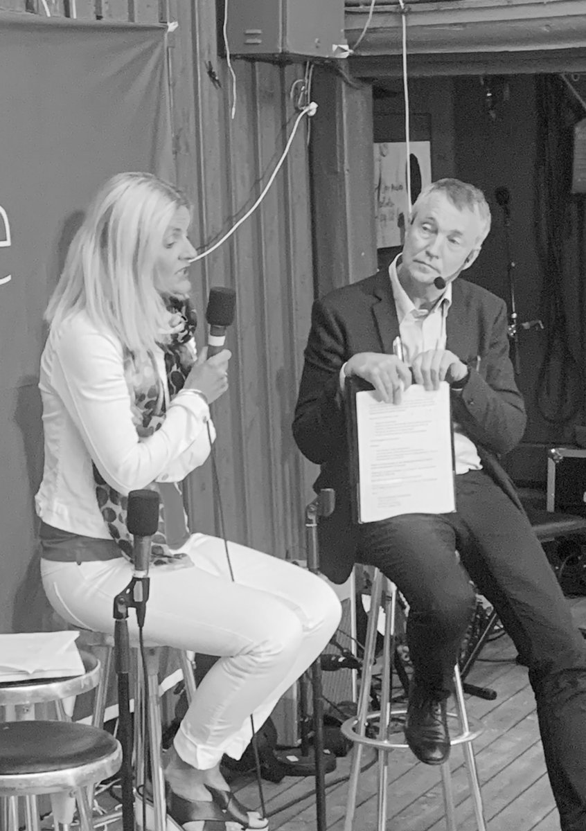 audske's tweet photo. @Forbrukerradet og @ILBlyverket setter fyr på svarte natta. Debatt om forbrukermakt og skattekriminalitet. Forbrukerne er den svake part. Vi skal ta ansvar, men ikke ansvaret! https://t.co/S0AeFaV8Bq