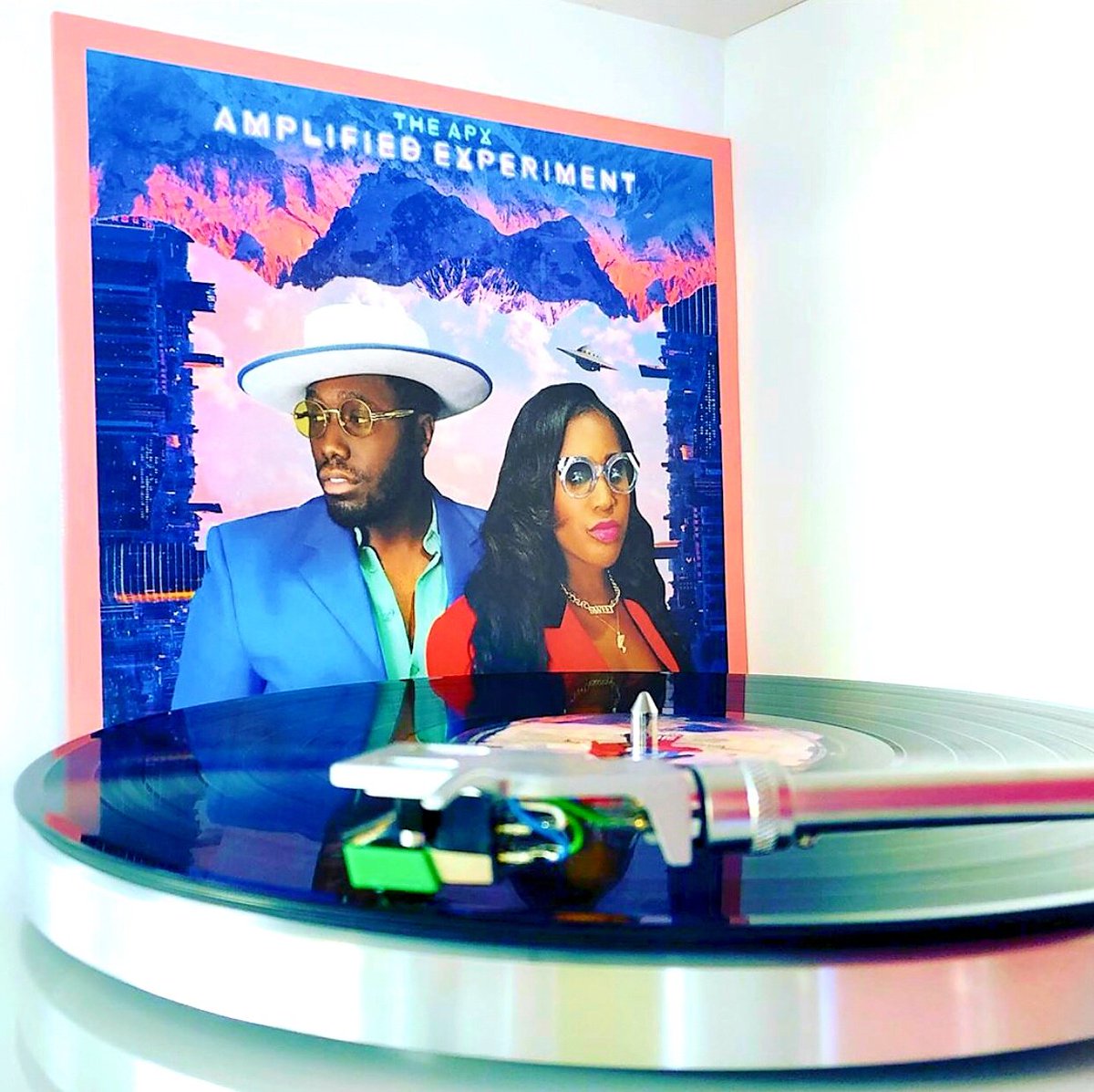 TheApxMusic's tweet photo. #Funkbotz - Only 17 vinyl copies of our latest album #AmplifiedExperiment left in stock ππΎππΏ https://t.co/Yhgh3OctOG
______
#StayFunky π€πΏπ€πΎπ€π€ https://t.co/Gg7pslRpXz