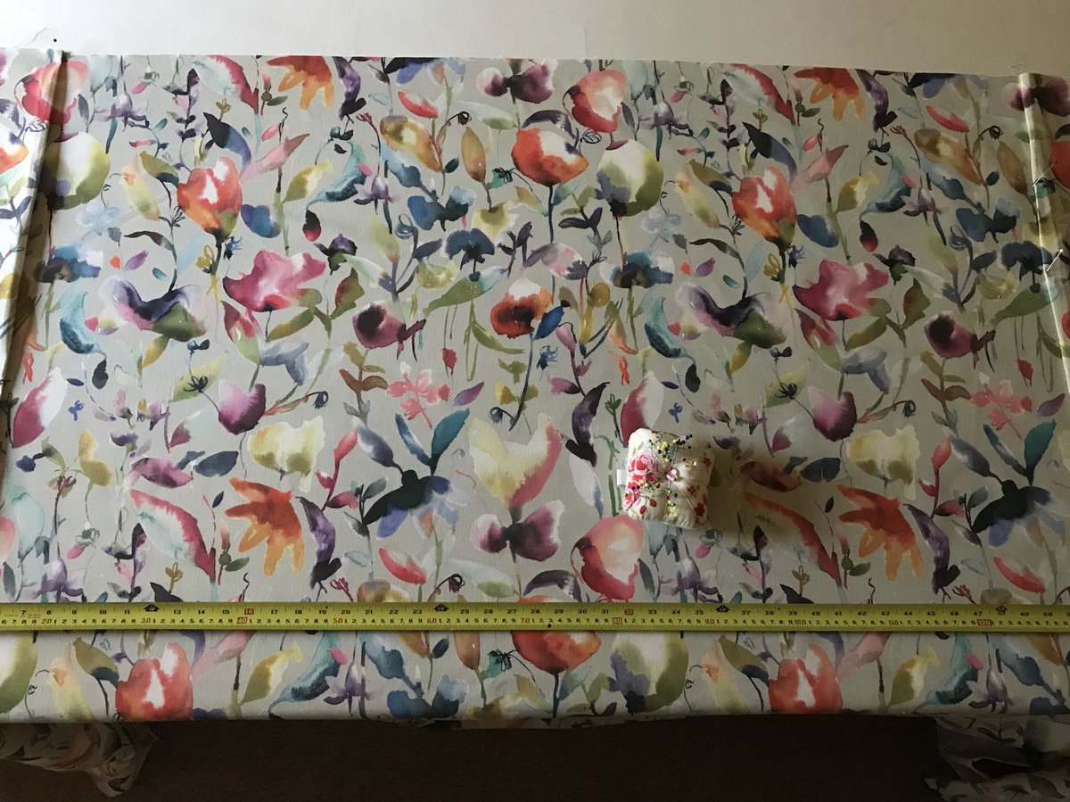 JonesSoftFurn's tweet photo. Bright floral pattern matching and pattern placement today, which is in contrast to the miserable weather outside. #patternmatching #floral #decor #harrow #curtainmaker #softfurnishings #jonessoftfurnishings #rain #brightensmyday https://t.co/RFmdPrT0kB