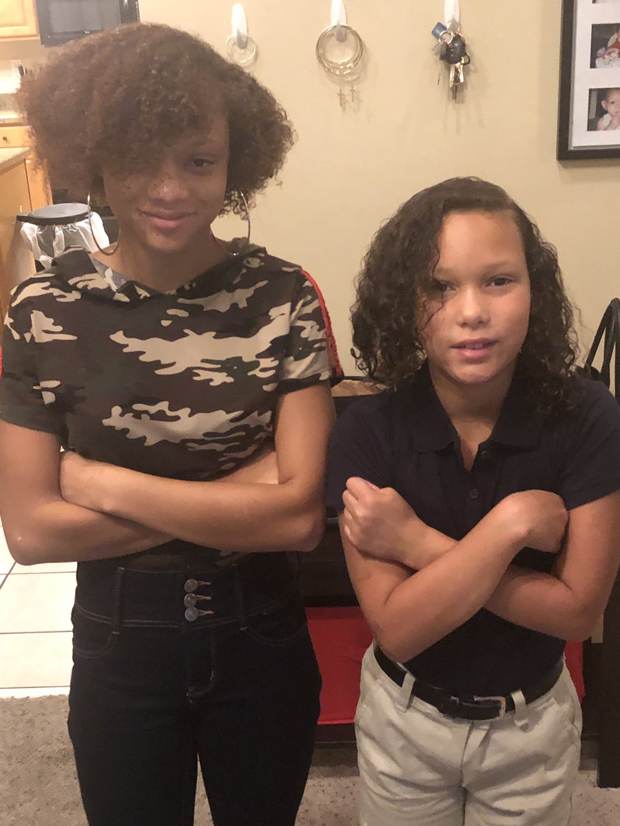 MrCathey21's tweet photo. These two were CLEARLY super ecstatic about waking up early for school this AM ๐คฃ๐๐คฃ๐
First day of High School and first day of Third Grade ๐ฅฐ
#ThatsMyGirls #GettingGrown #TheyAmazeMe #MyPrideAndJoy #FamilyFirst https://t.co/9zKDmCD0TQ