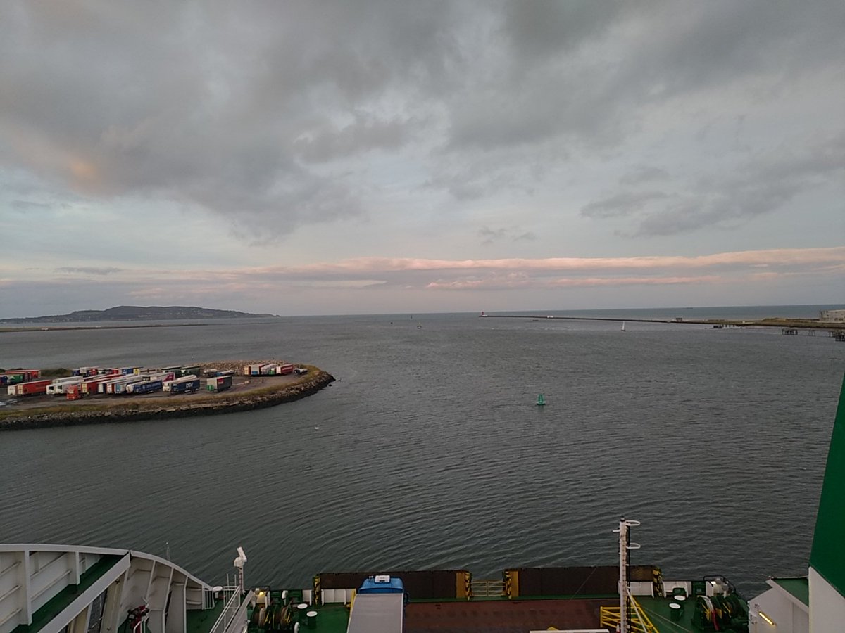 LonePeakbagger's tweet photo. Here we go again... ๐
#fatherandson #familytime #dublinport #backtoengland https://t.co/5hBTxidsrl