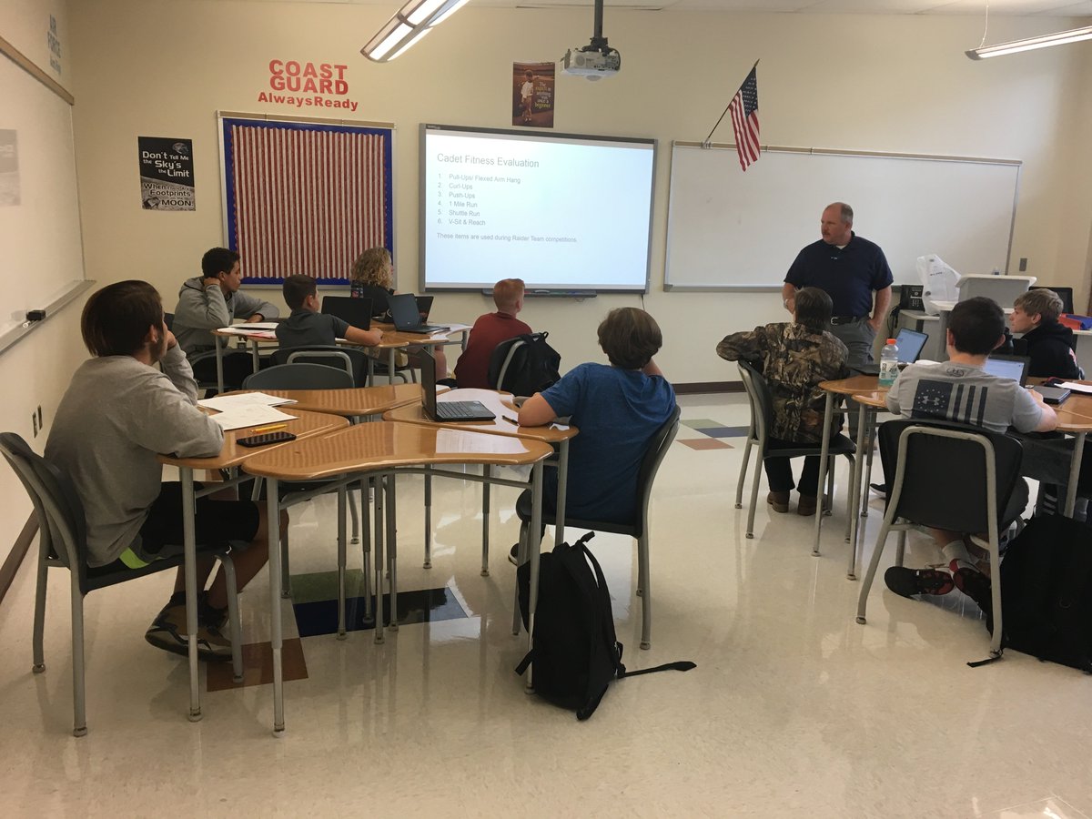 AuburnHSEagles's tweet image. AHS students are having the opportunity to take courses this year that have never been offered at AHS during the school day. Technology of Robotic Design, Ag Fabrications (Welding) and Corp of Cadets! #MCPSFirstday