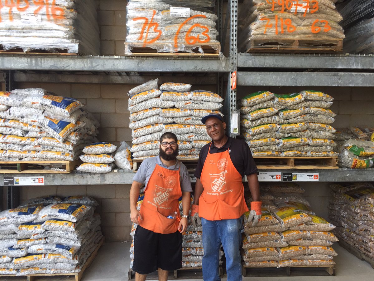 CardelfeHunter's tweet photo. Thanks Paul and Alex for your consistent hard work and drive for perfection. The stone wall looks fantastic. You bring our customers the experience they expect when coming to the home depot. Great Job guys! https://t.co/5CvucCurDw