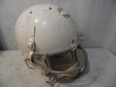 KennethOrsos's tweet photo. Tell Antonio Brown that not even the Holy torso complains about his helmet... been wearing it since 07
#gladiator #d4bound https://t.co/diRbiTj2u2