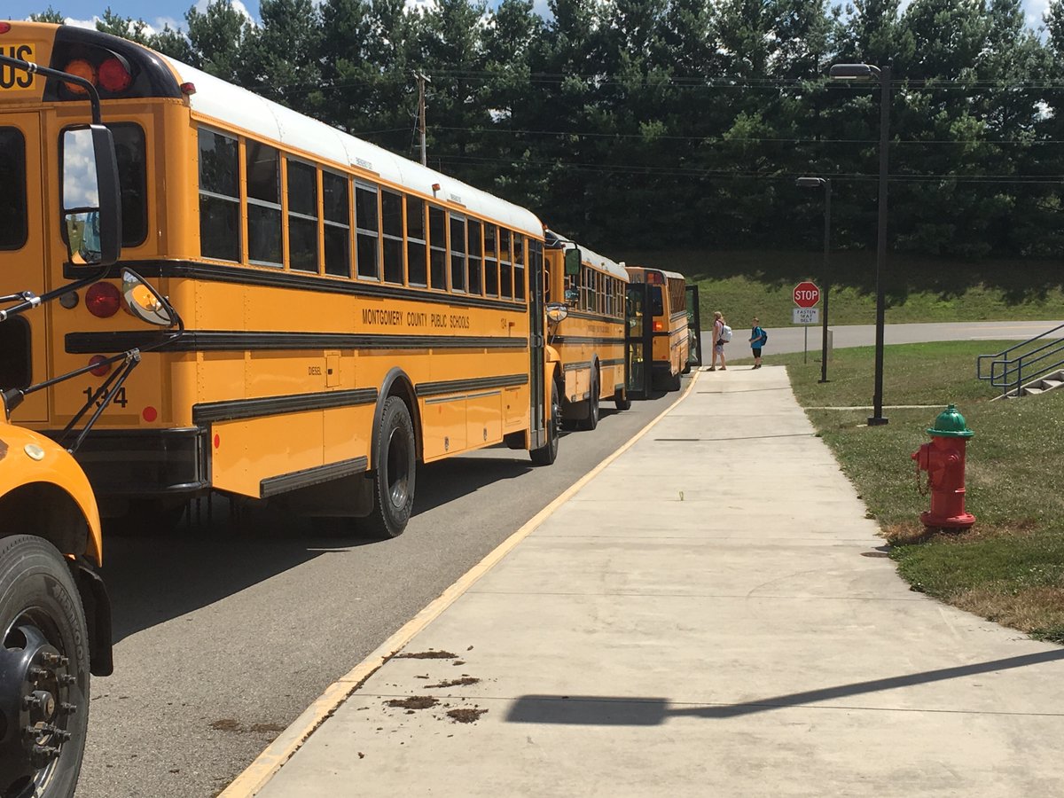 AuburnHSEagles's tweet image. Another successful first day in the books! Students we can’t wait to see you back in the building tomorrow. Thanks to our outstanding transportation department for taking our students to and from school safely. #MCPSFirstday