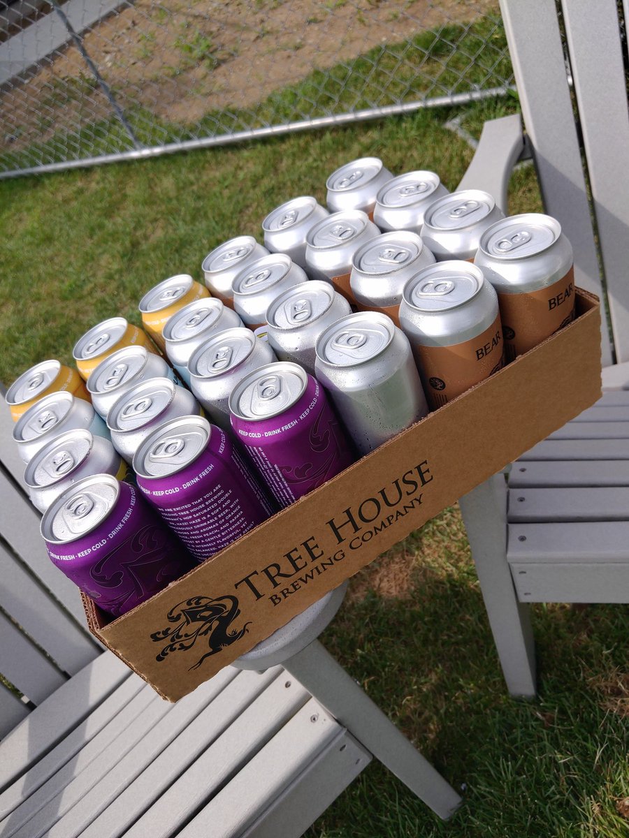 iambeerdrinker's tweet photo. Always happy to stop at @TreeHouseBrewCo when I'm in town. https://t.co/nmVlzCj75m
