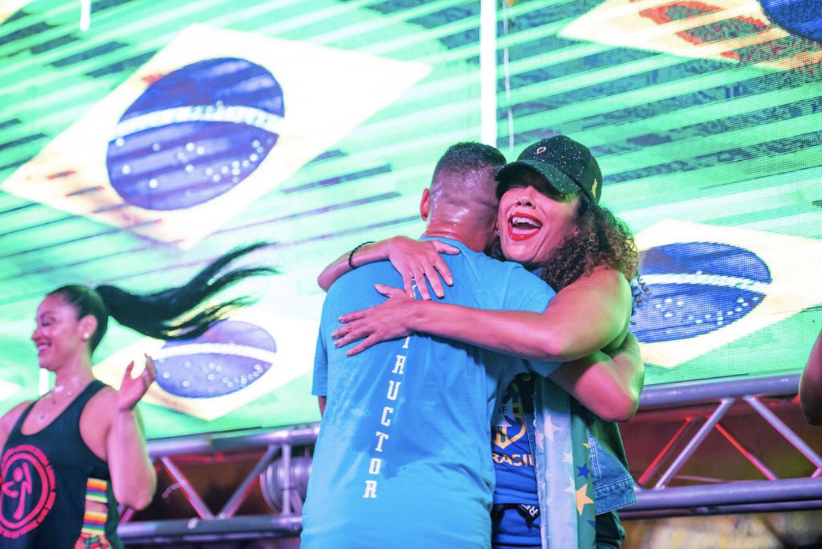 Danilofnsilva's tweet photo. I am proud to say that I am a full time #ZUMBAINSTRUCTOR ❤️💃🕺 It is hard a times but I truly love what I do. The most important thing about #Zumba is the #connections we make with our fellow #ZinMembers and the #ZumbaCommunity as a whole. #Danilofnsilva #ZumbaMasterClass https://t.co/Nf2aKZXUcq