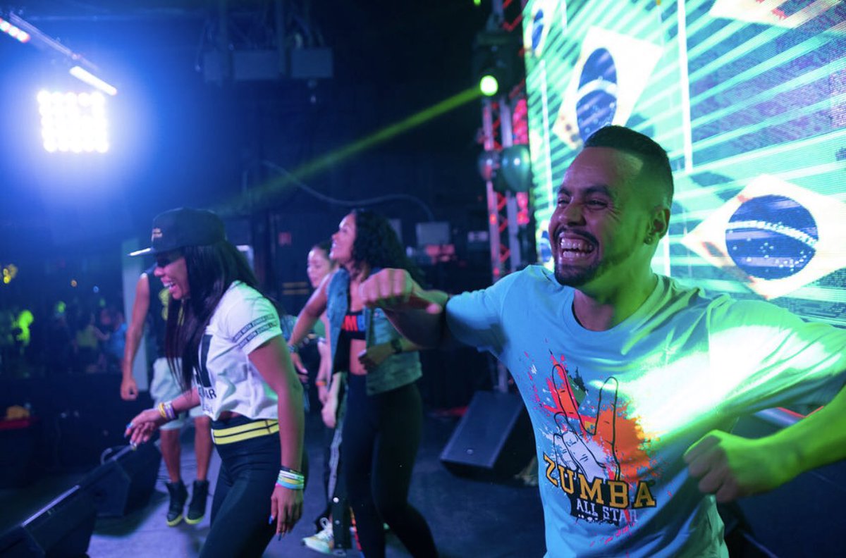 Danilofnsilva's tweet photo. I am proud to say that I am a full time #ZUMBAINSTRUCTOR ❤️💃🕺 It is hard a times but I truly love what I do. The most important thing about #Zumba is the #connections we make with our fellow #ZinMembers and the #ZumbaCommunity as a whole. #Danilofnsilva #ZumbaMasterClass https://t.co/Nf2aKZXUcq