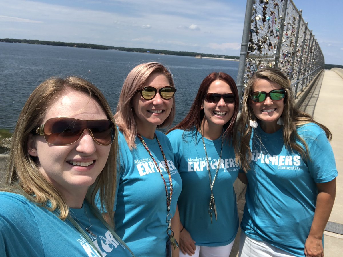 MrsReynoldsCrew's tweet photo. Photo scavenger hunt! @MGES510 @LexingtonOne https://t.co/PclD9JQxDT