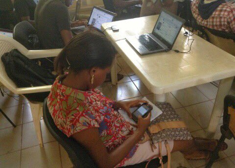 Kolokodess's tweet photo. Quick throwback:
1: Shows me at my first tech event with no PC & only a low end phone but undeterred๐
2: 2nd event,very little idea of what was happening but I still showed up
3: First activity as a @gdg lead (huge imposter syndrome)
4: First #ioextendedEvent as a @gdg lead https://t.co/BkR5h0SyqB
