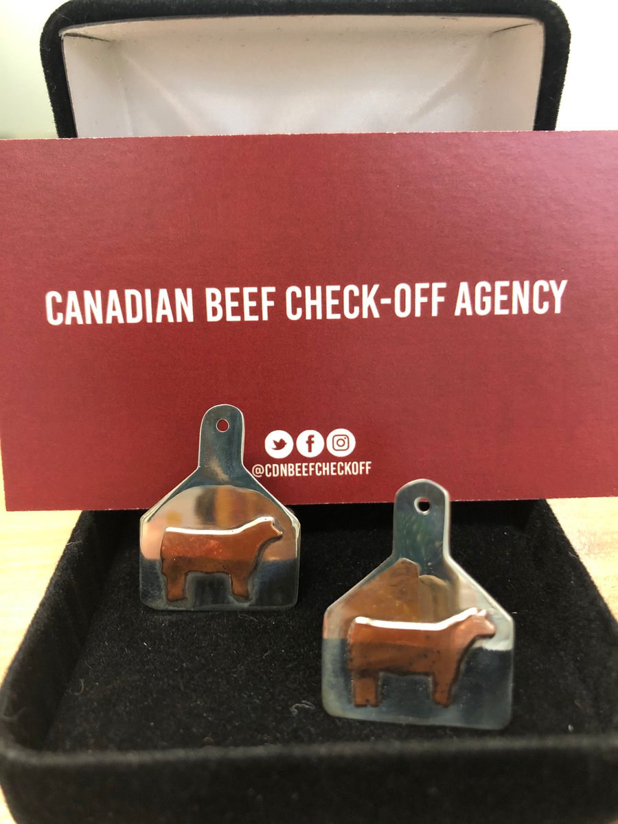 cdnbeefcheckoff's tweet photo. You don't have to be at @CDNBeefConf to win this great pair of silver cufflinks! Just sign up for the Gatepost on our website in the footer: https://t.co/ijSd3QIqbh by Thursday at noon! #cdnbeefcheckoff #cdnbeefconf https://t.co/DEHs21Kzs2