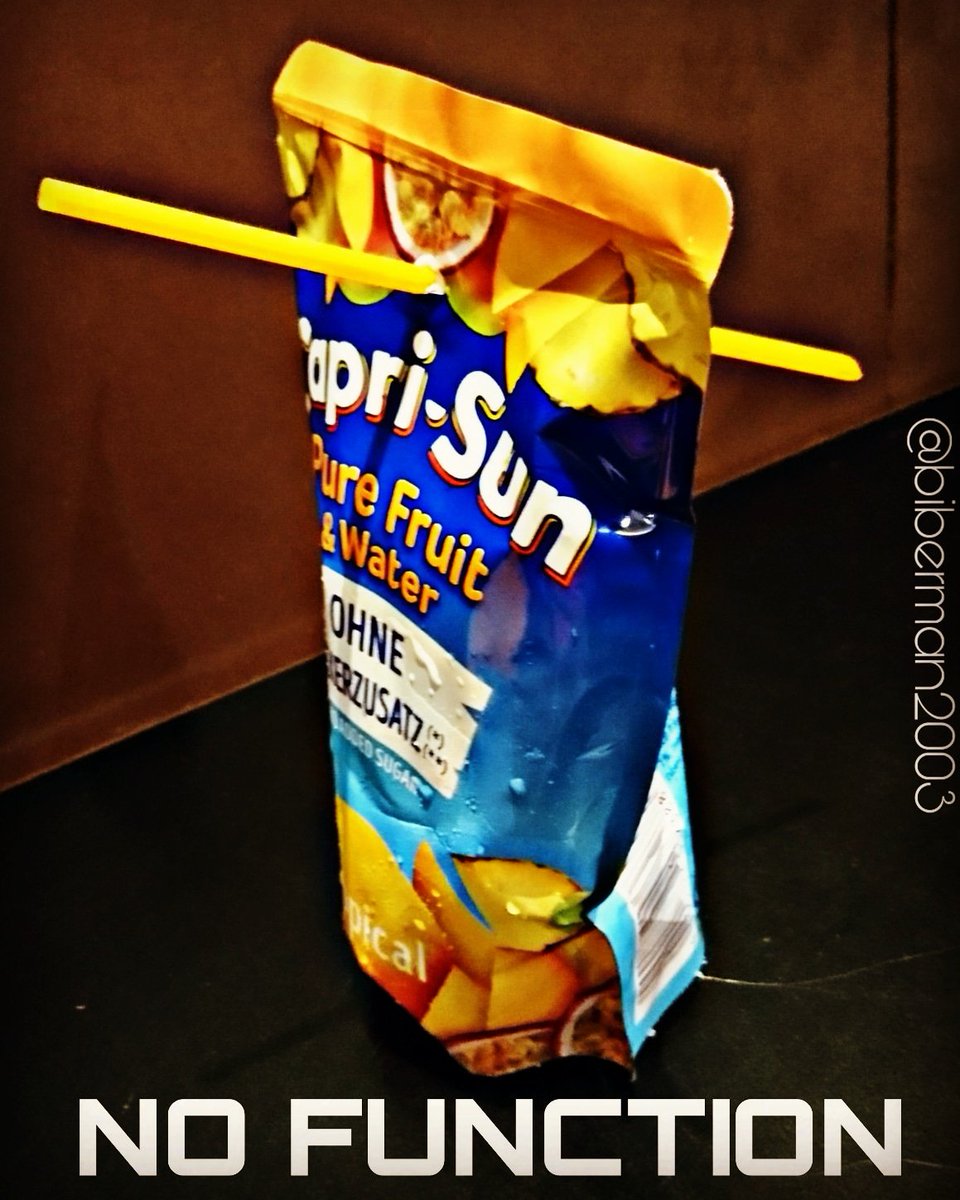 biberman2003's tweet image. 🥤 Carpri Sonne ☀ ohne Funktion 🥤 #caprisonne #caprisun #nofunction #strohhalm #straws #drinkingstraw #sony #xperia #xperiax #biberman2003 #bolheim #herbrechtingen #heidenheim #giengen #aalen #ulm #love #germany #instagood #photooftheday #trinken #lecker #delicious #drinkporn
